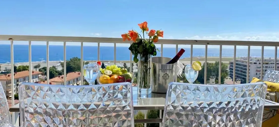 Panoramic Sea View - Air Conditioning - Terrace - 2 Bedrooms - Kitchen - Wifi - Tramway Νίκαια Διαμέρισμα